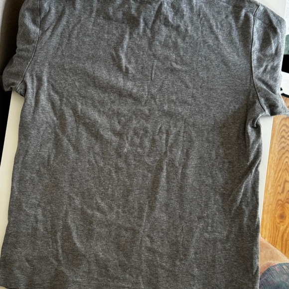 Banana Republic Luxury-Touch Active Tee - Picture 2 of 2
